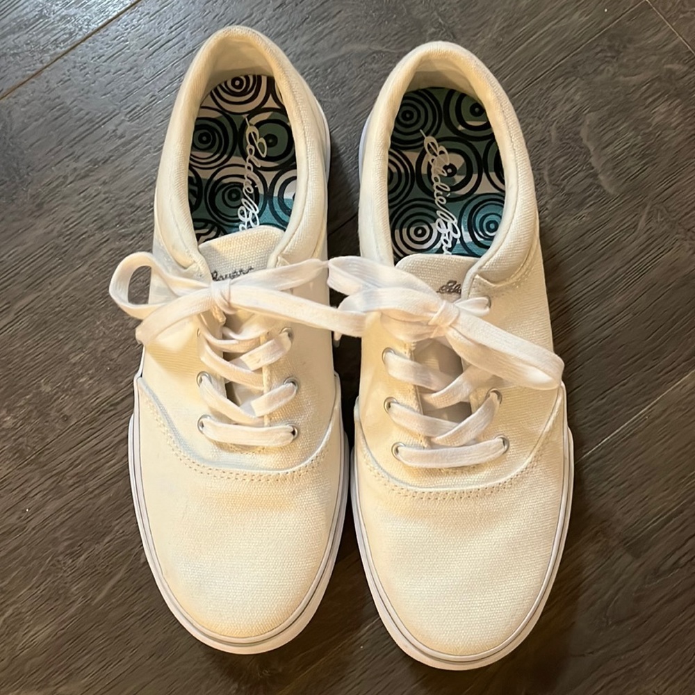 Size 8. Eddie Bauer tennis shoes